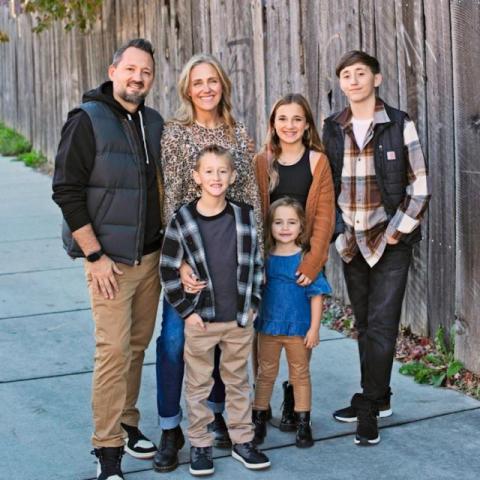 Hernandez_family_2025_honorary_Brookside_parade_Irish